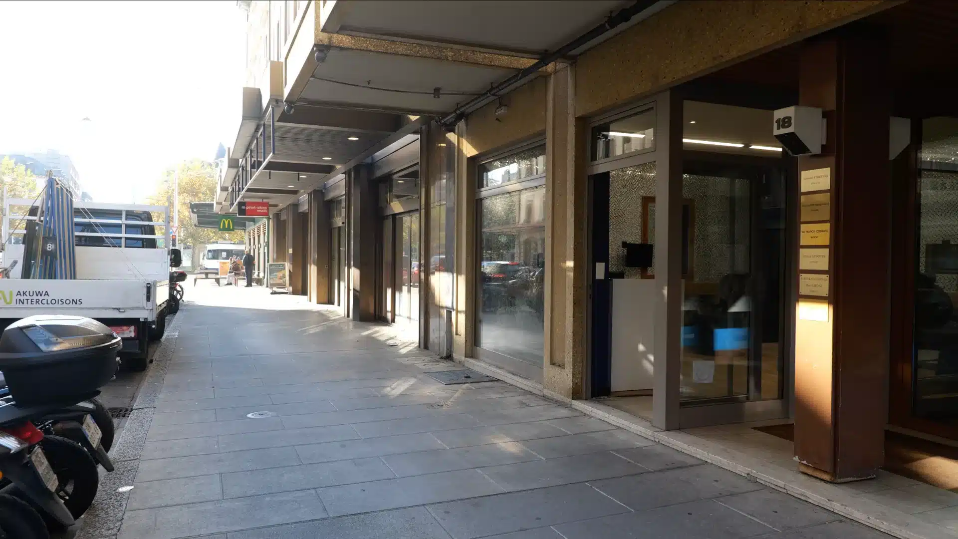 plainpalais salon homme png